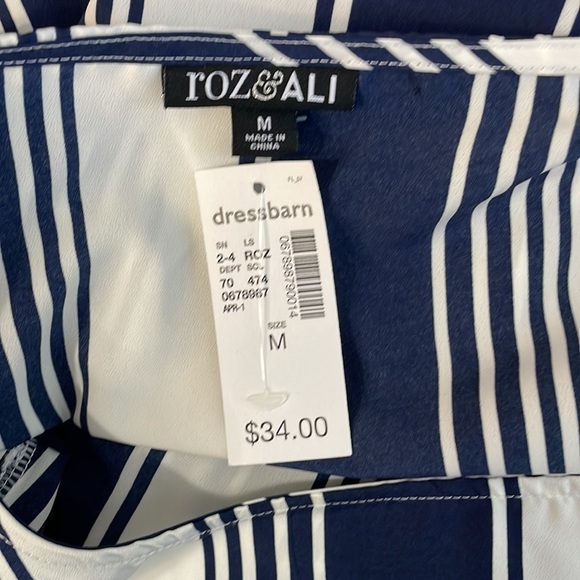 Roz & Ali Stripe Tie on Sleeve Top - Picture 5 of 6